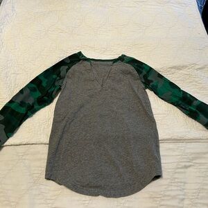 Appaman Gray and Green Camo Long Sleeve Tee